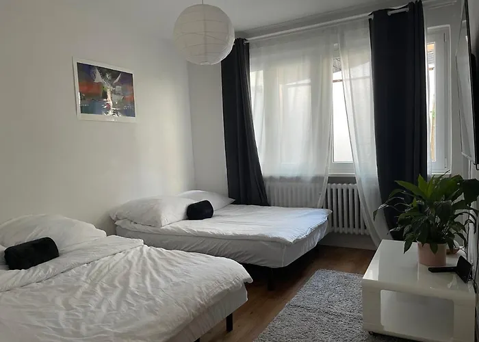 Center & Stadthaus, Zentrum Apartman *