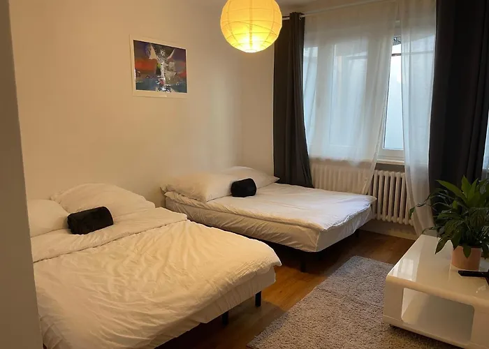 Center & Stadthaus, Zentrum